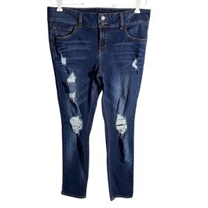 Refuge distressed skinny jeans size 10